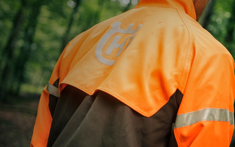 Husqvarna skogsjacka 1200x800